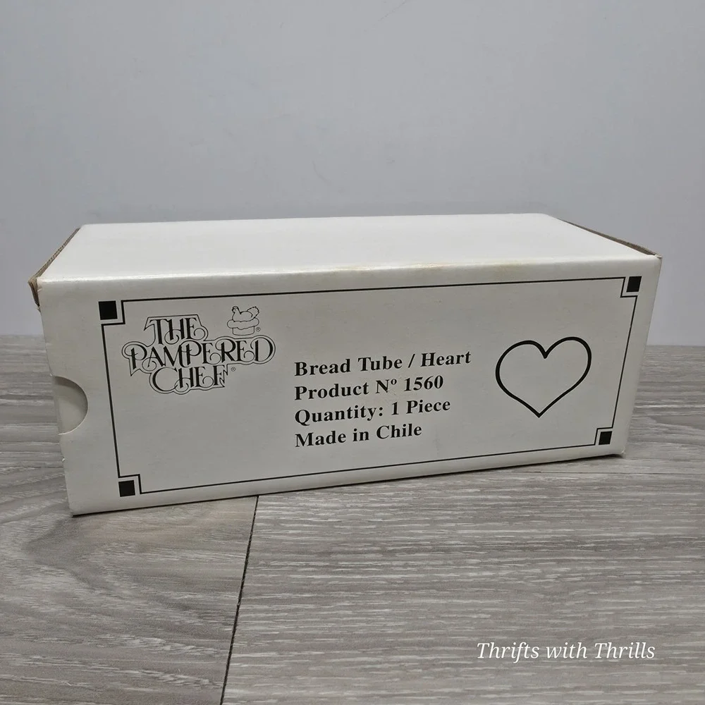 THE PAMPERED CHEF - Valtrompia Bread Tube - Heart #1560 - In Box With Papers